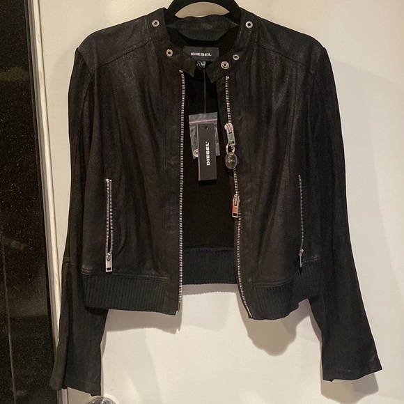 NWT. Diesel goatskin shimmering crop leather jacket. NWT. Size M. - Picture 1 of 9